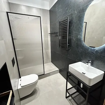 아파트 Apartament No. 5 Center 스비드니카